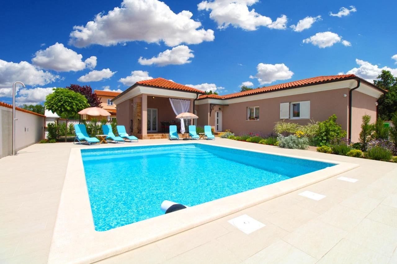 Villa Olgica 2269 PUY 외부 사진
